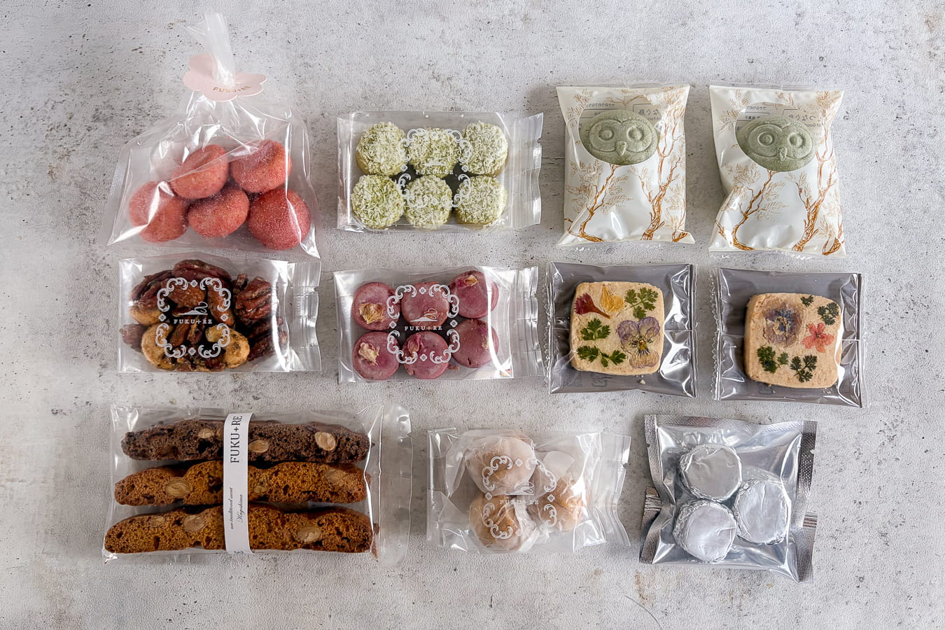 おしゃれなパッケージで人気のお菓子詰め合わせギフト