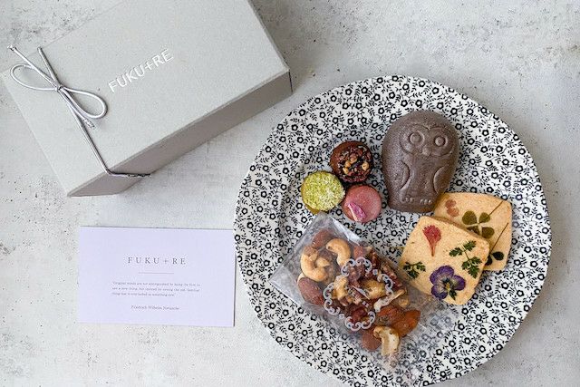 お菓子詰め合わせギフト