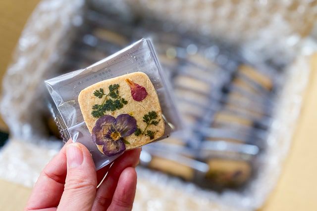 個包装で配りやすい、プチギフトにおすすめのクッキー。