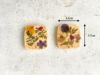 エディブルフラワー(食用花)の押し花を使ったココナッツクッキー。